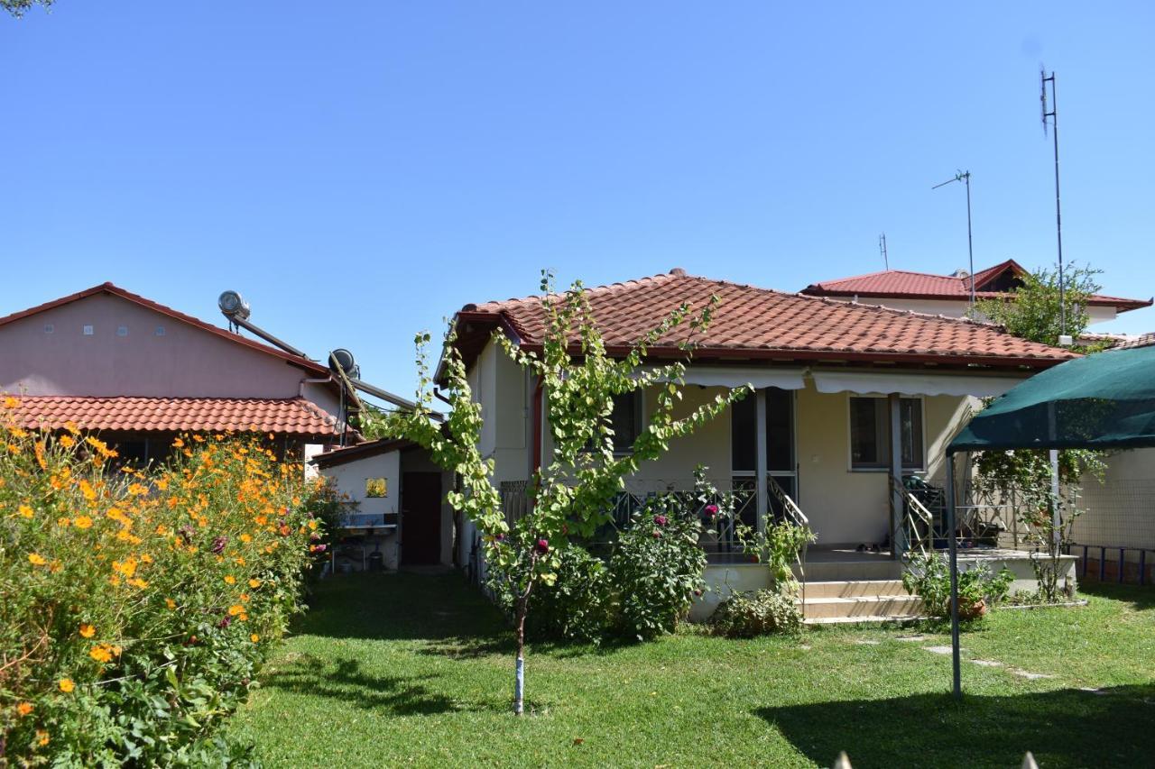 Ioannis Seaside Villa Leptokaryá Buitenkant foto